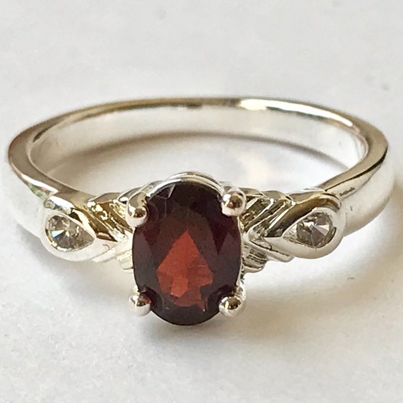 Vintage Silver Red Garnet Cocktail Ring Size 6 8 9 - Picture 1 of 11